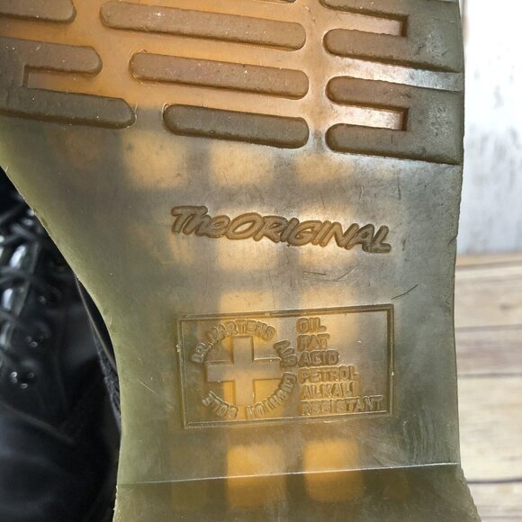 Dr. Martens Patent Leather Combat 8 Eye Boots Womens Size 10 Lace Up Shiny - Picture 9 of 12